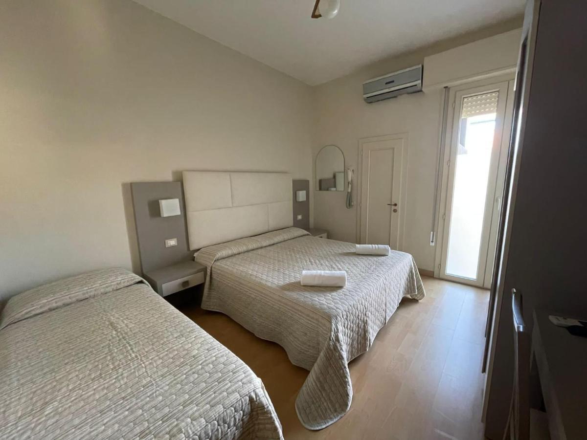 Hotel Vera 切塞纳蒂科 外观 照片