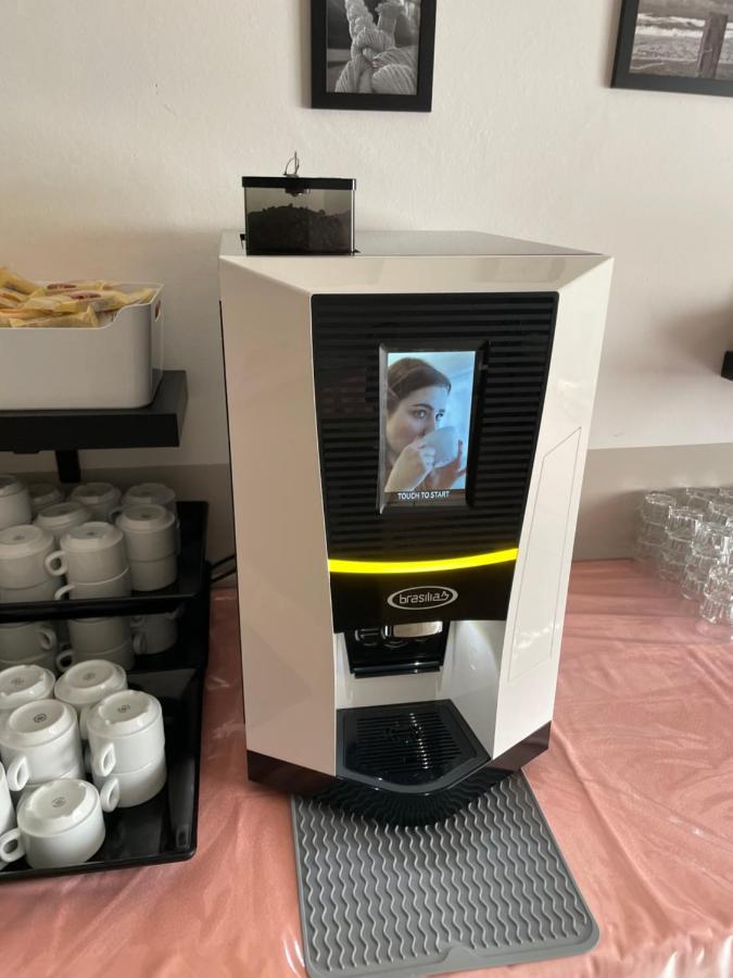 Hotel Vera 切塞纳蒂科 外观 照片